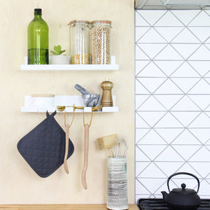 Modern Kitchen Shelf and Shook